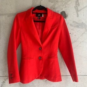 🌹2/$20🌹 H&M red soft structured blazer